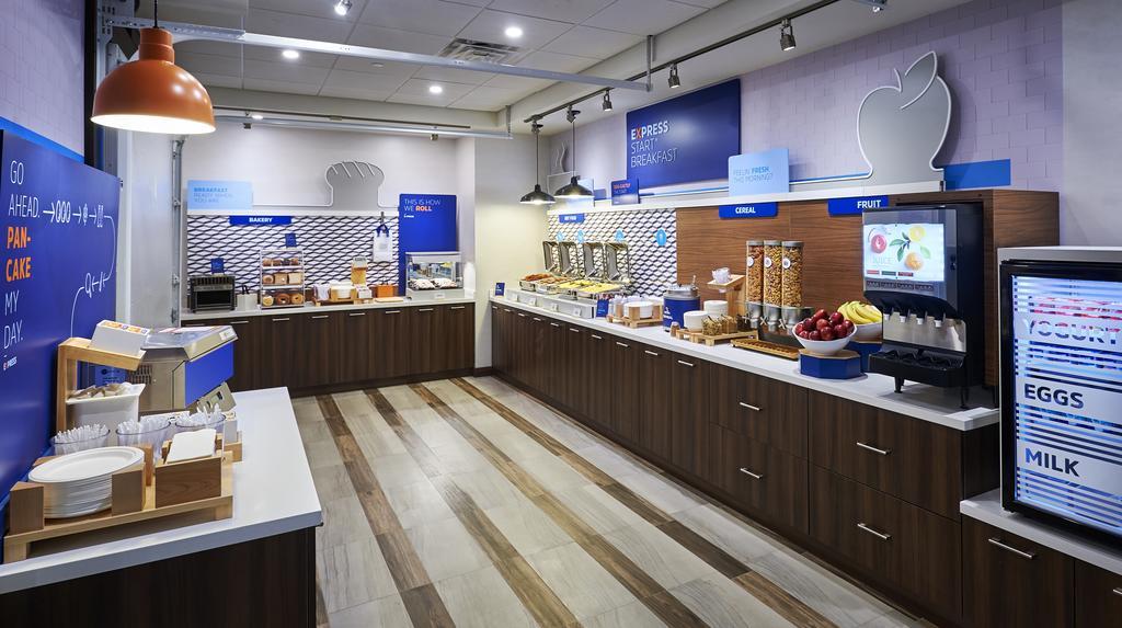 Holiday Inn Express Niagara-On-The-Lake By Ihg מראה חיצוני תמונה